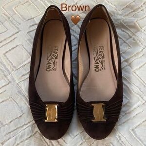 Salvatore Ferragamo Brown Suede Ballet Flats with Gold Accent Size 6B